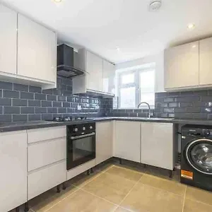 Holiday home 30a Mortlake, London